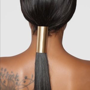 ❤️FashionNova hair cuff❤️